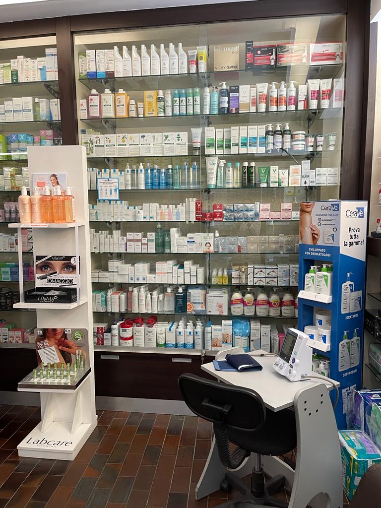 Farmacia Nuvoloni Dr. Franco · Foto 5